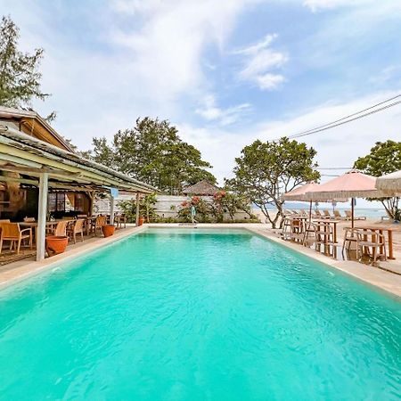 Bungalow Cafe Gili Beachfront غيلي مينو المظهر الخارجي الصورة