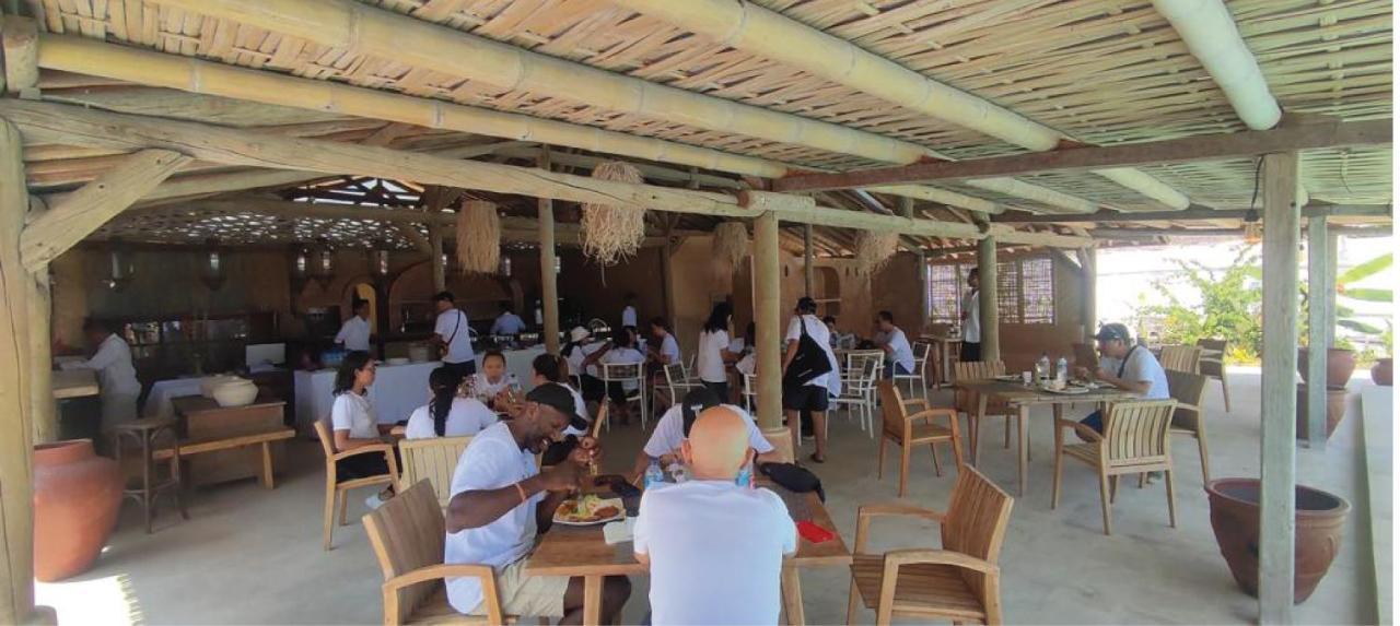 Bungalow Cafe Gili Beachfront غيلي مينو المظهر الخارجي الصورة