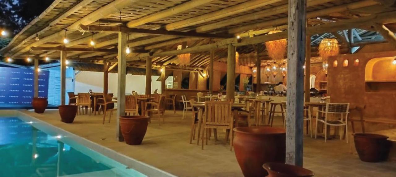 Bungalow Cafe Gili Beachfront غيلي مينو المظهر الخارجي الصورة