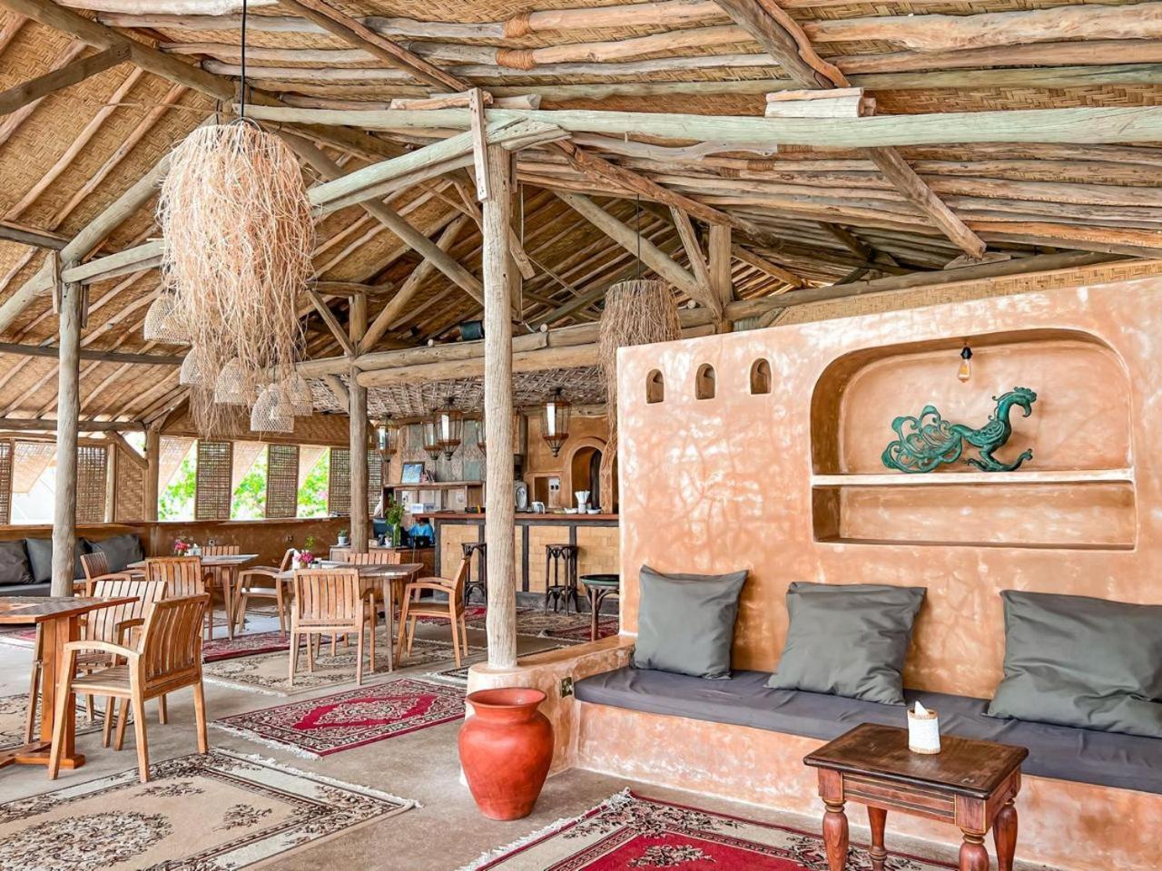 Bungalow Cafe Gili Beachfront غيلي مينو المظهر الخارجي الصورة