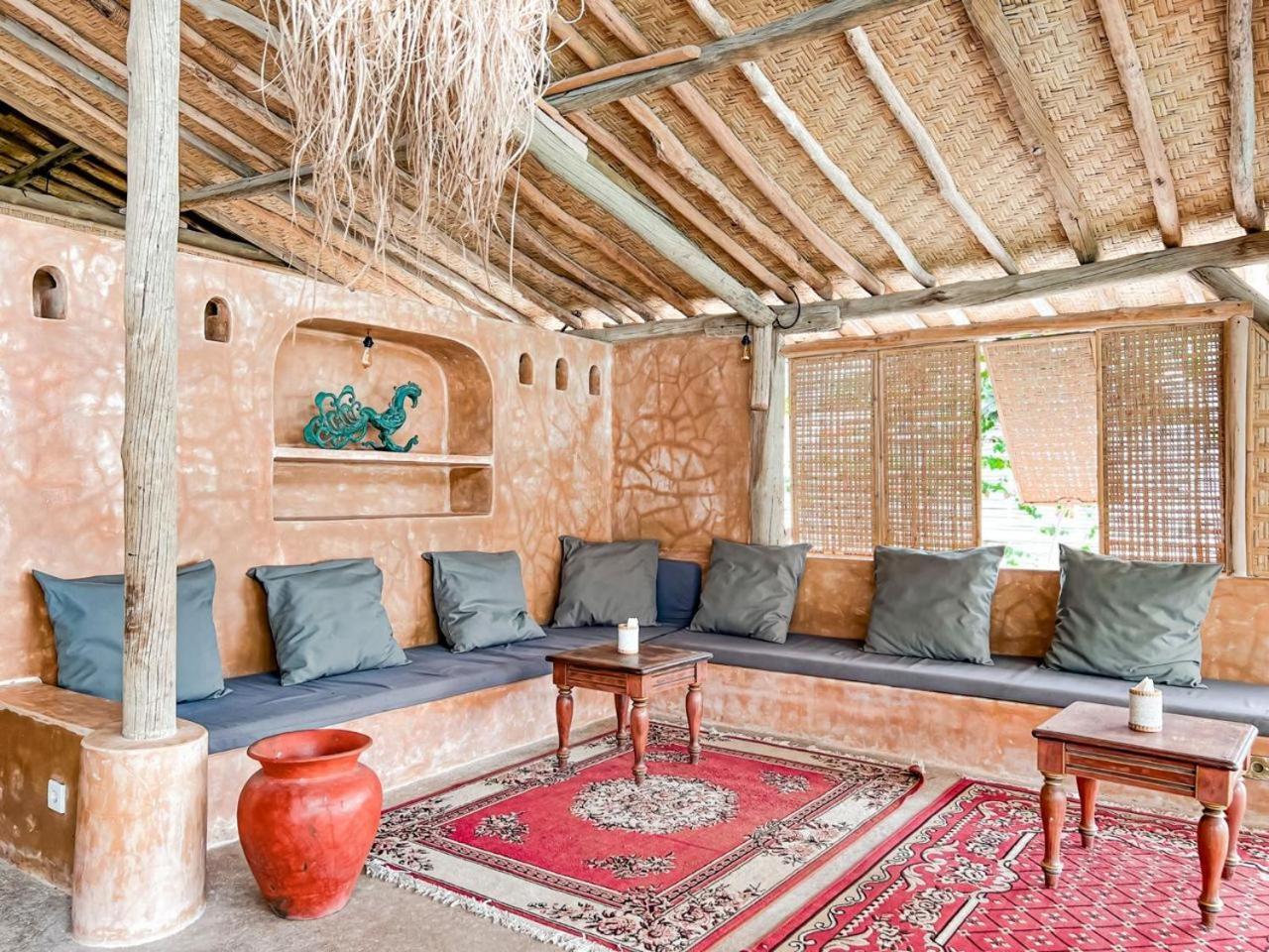 Bungalow Cafe Gili Beachfront غيلي مينو المظهر الخارجي الصورة